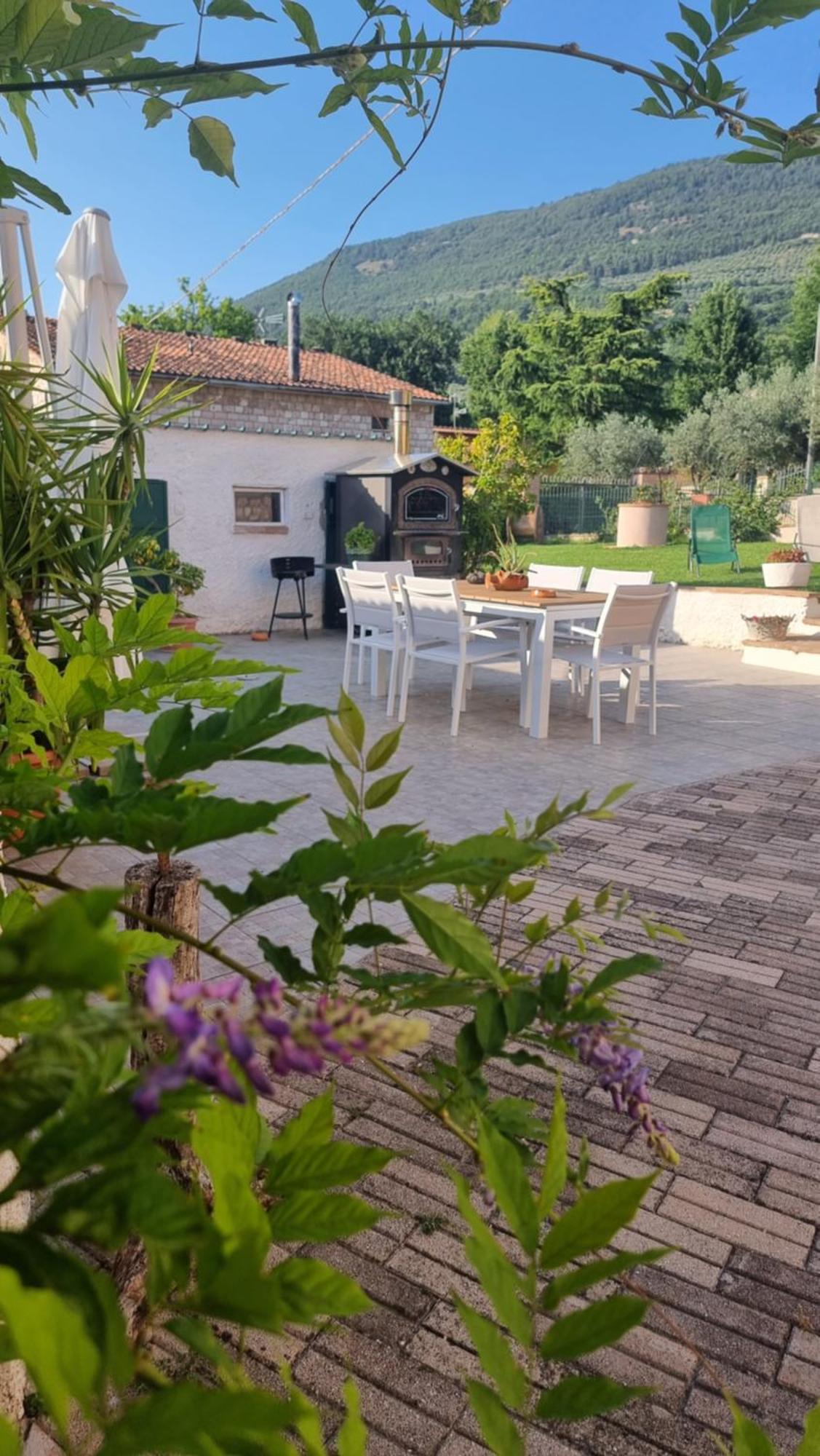 La Casa Dei Fiori Villa Assisi Ruang foto