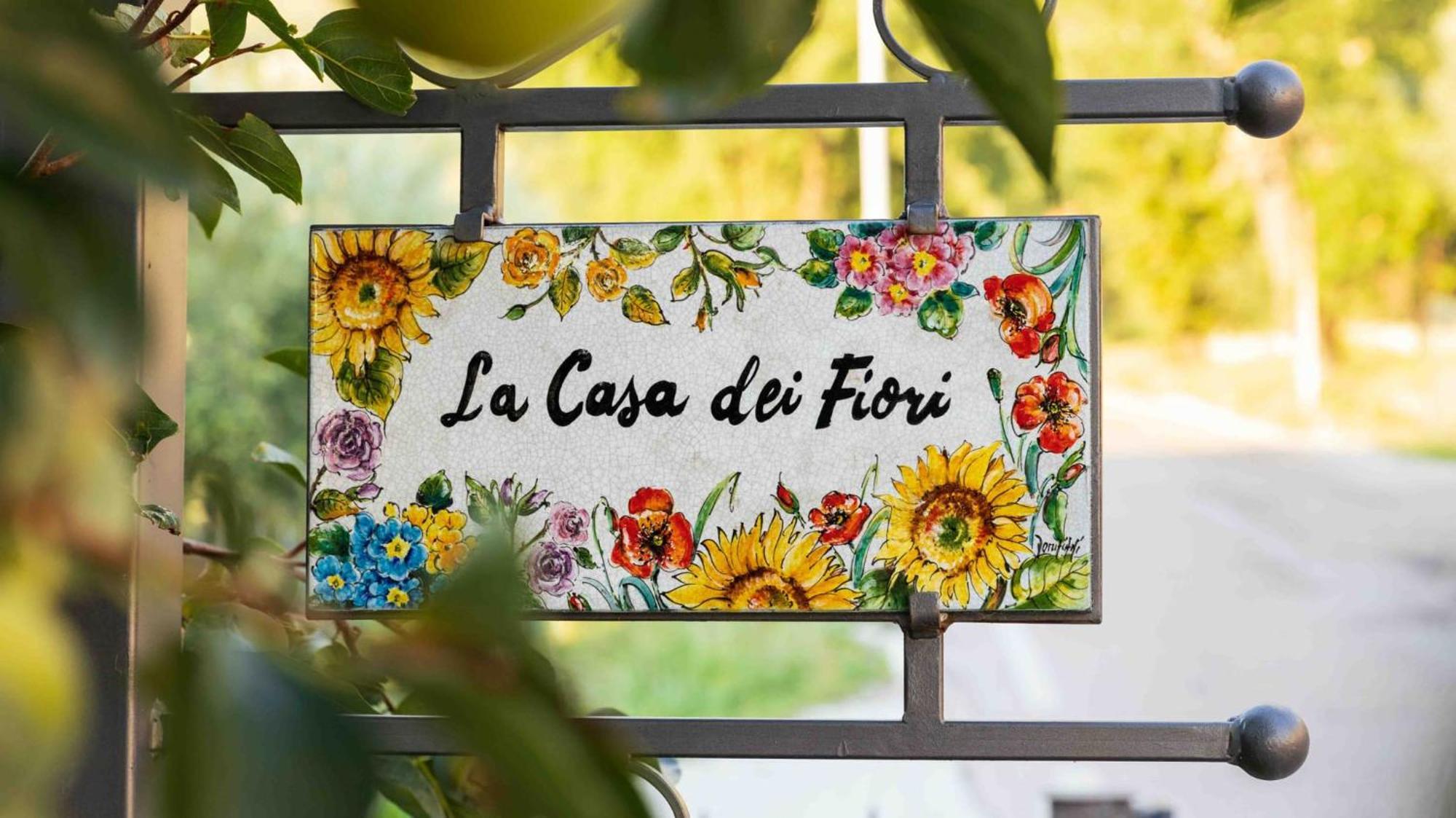 La Casa Dei Fiori Villa Assisi Bagian luar foto